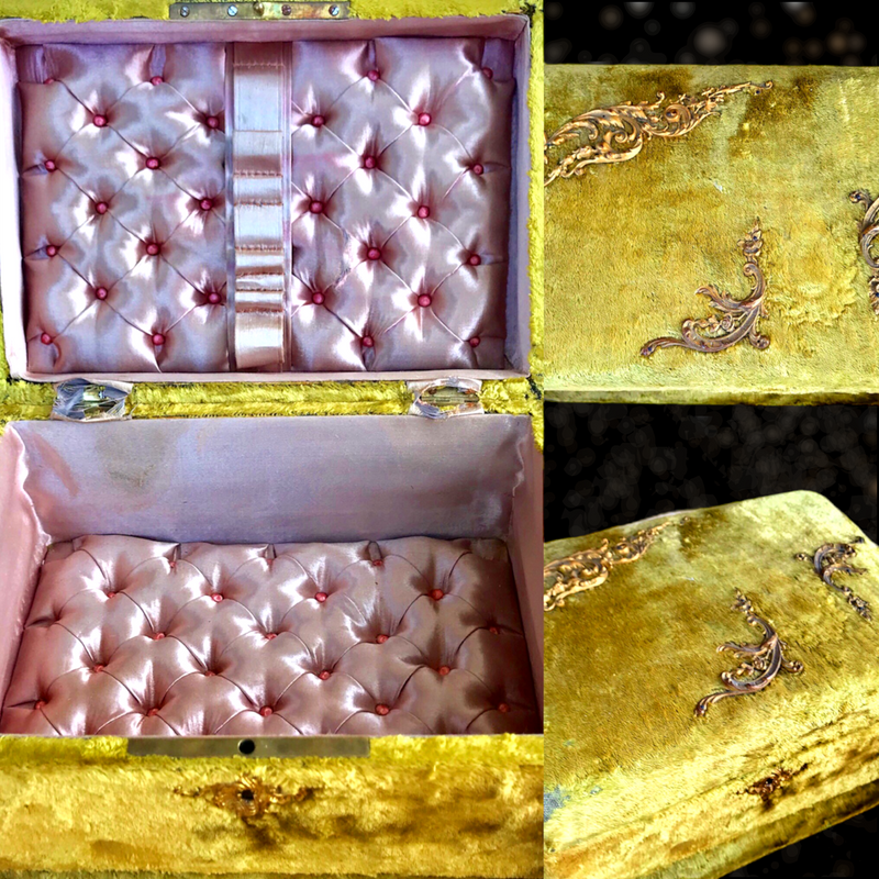 French Victorian Lime Yellow Velvet Tufted Silk Box (Pale Pink)