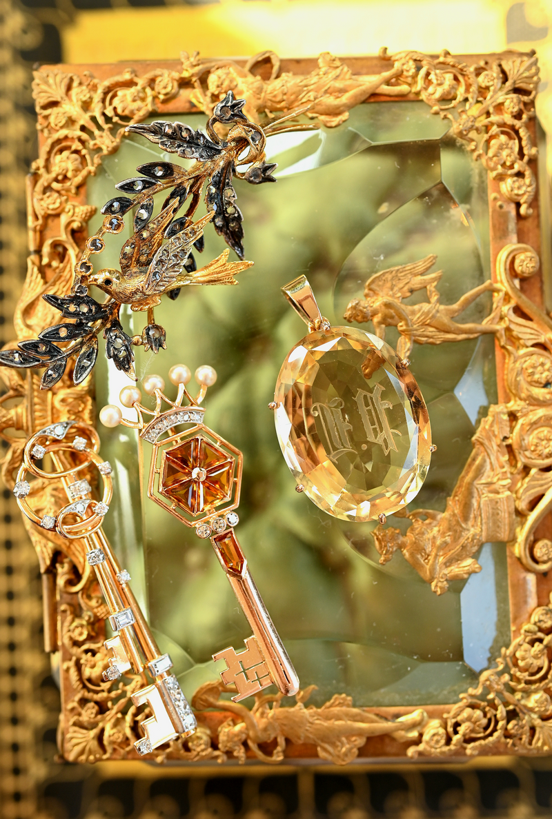 18K & Silver German Victorian White Sapphire Bird Floral Spray Bouquet Brooch with Original Lithograph