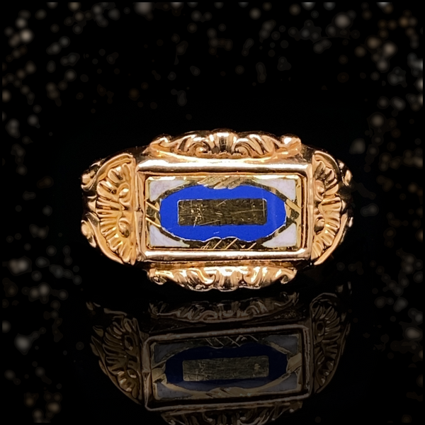 18K Dutch Georgian/Victorian Blue & White Enamel Repousse Ring