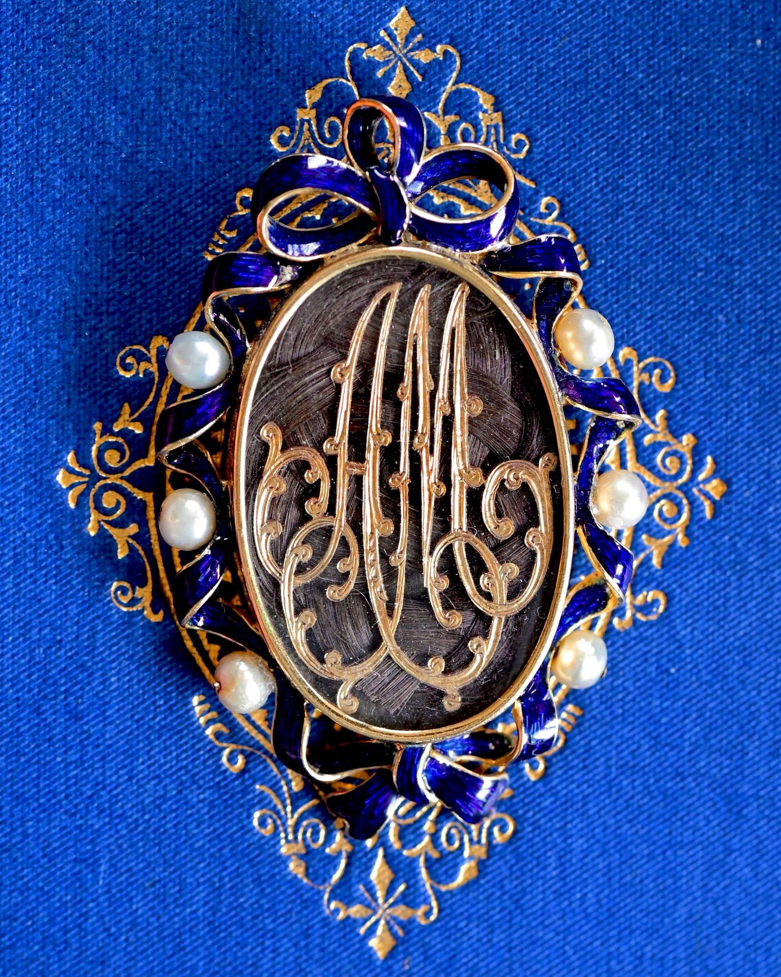 18K French Victorian Monogram AM/MA Enamel Pendant – Lace Jewels