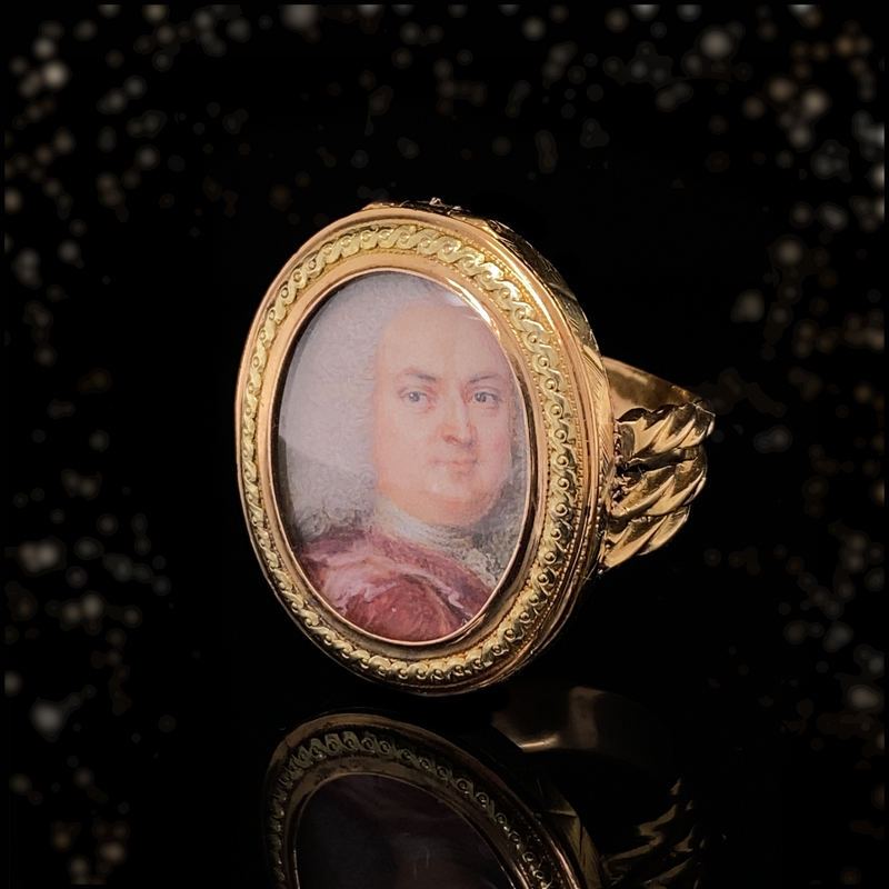 18K Georgian/Victorian Gentleman Portrait Ring