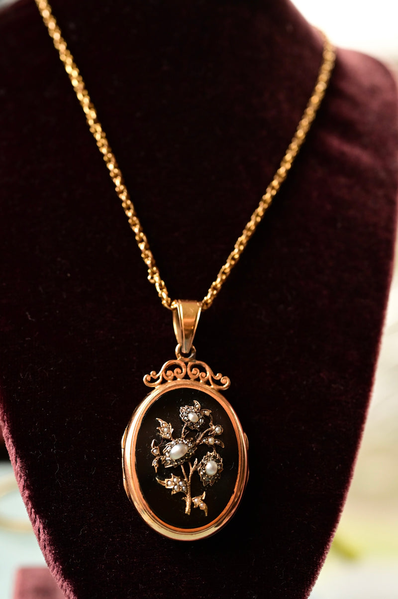 18K French Victorian Diamond & Onyx Ornate Flower Locket